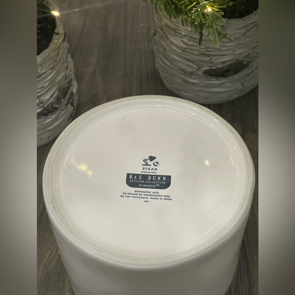 Brand NEW w/Tags Rae Dunn Pixar Collection INCREDIBLE MOM Large Chunky Canister - Picture 9 of 15